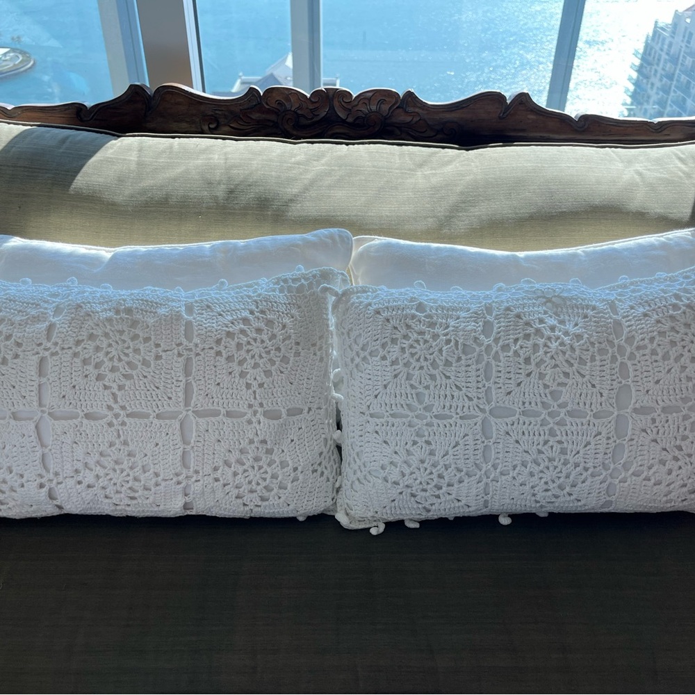 Zara Home White Lumbar Accent Pillows with inserts